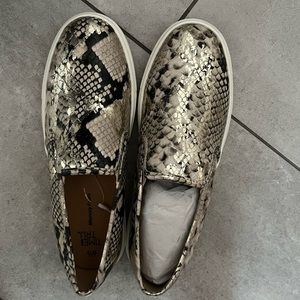 brand new snake skin flats